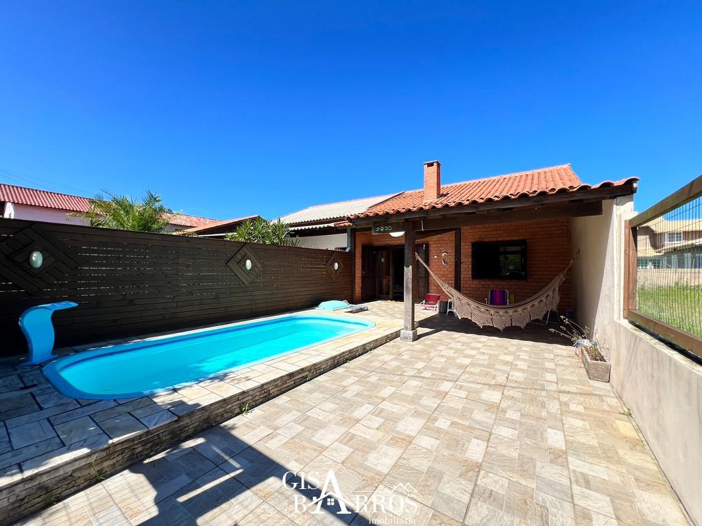 Casa Meio Lote 3 dormitórios