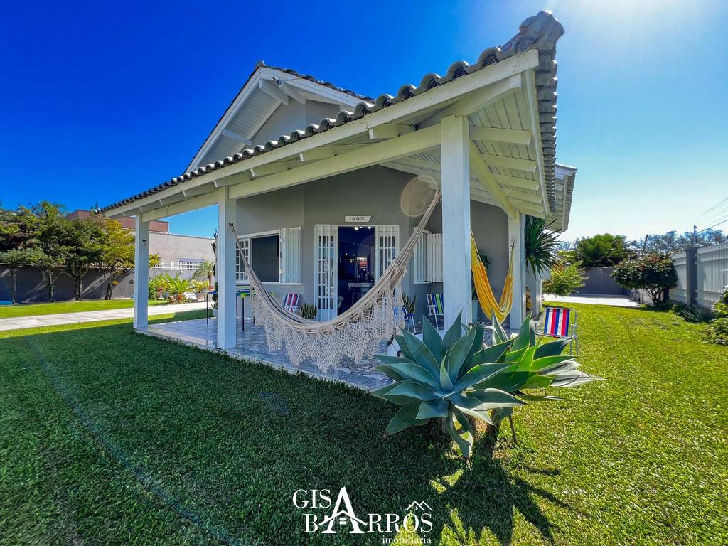 Casa 4 dormitórios