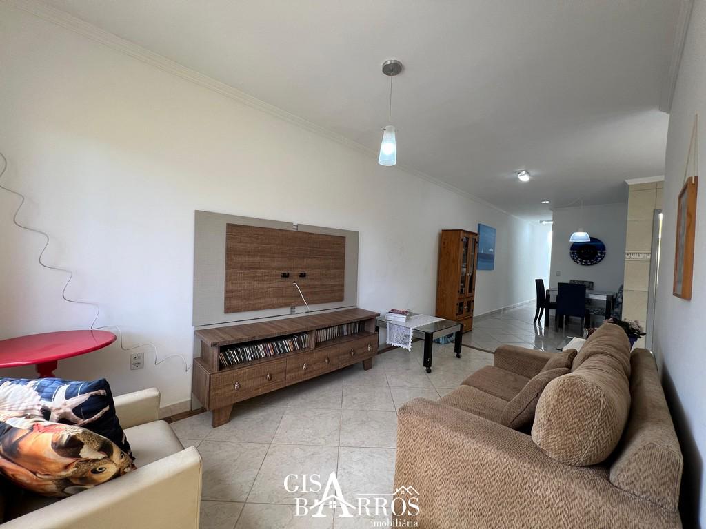 Casa Meio Lote 2 dormitórios
