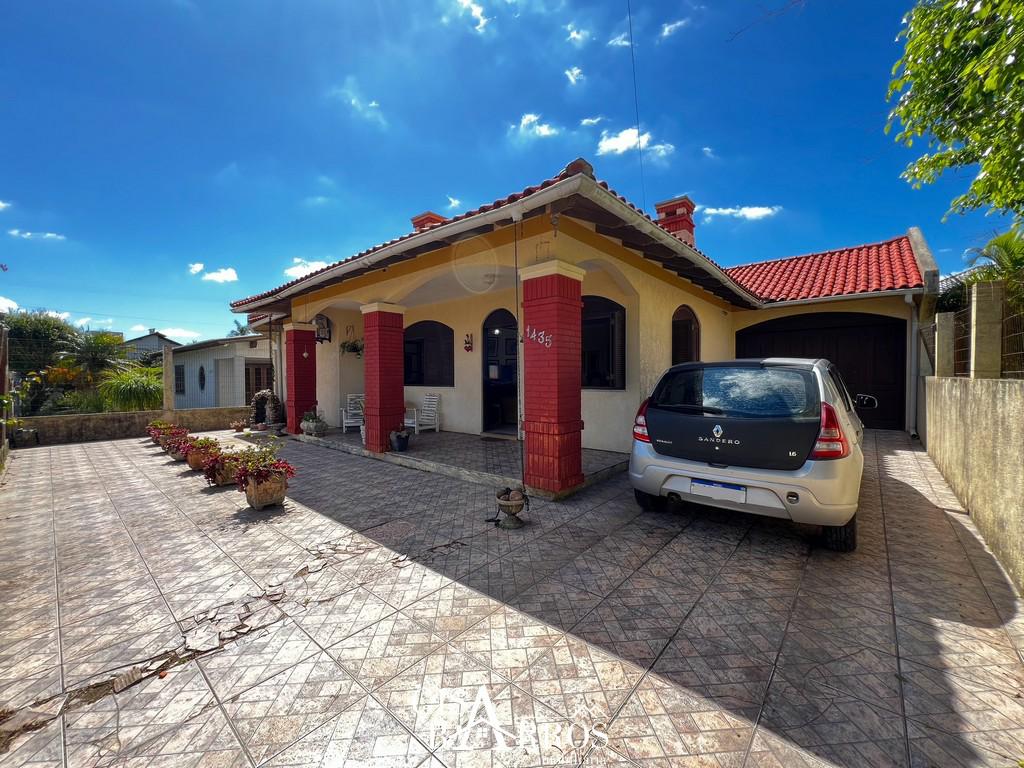 Casa 3 dormitórios